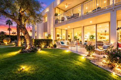 465 Desert Lakes Drive