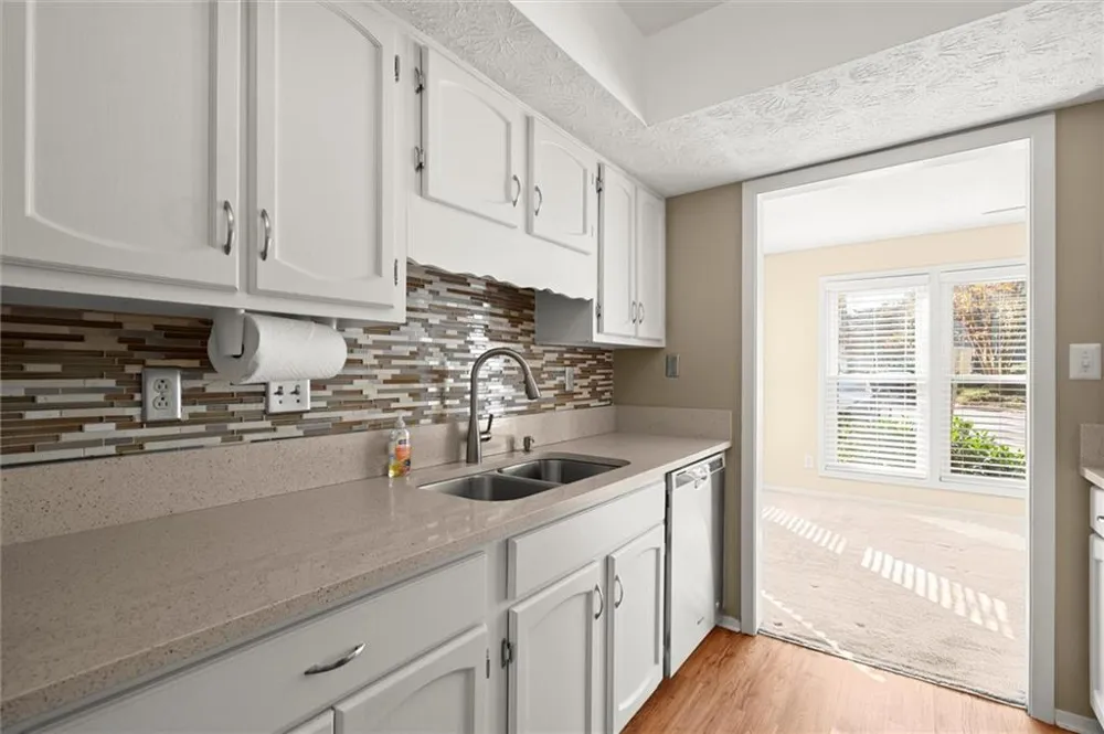 3209 Canyon Point Circle Roswell, GA 30076