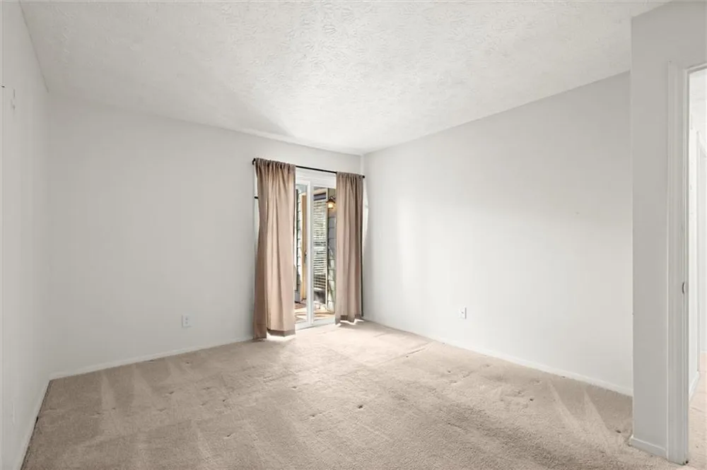 3209 Canyon Point Circle Roswell, GA 30076