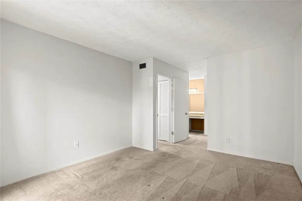 3209 Canyon Point Circle Roswell, GA 30076