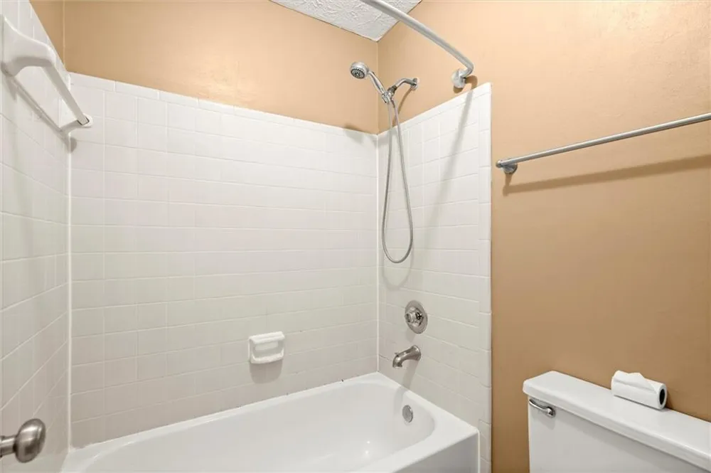 3209 Canyon Point Circle Roswell, GA 30076