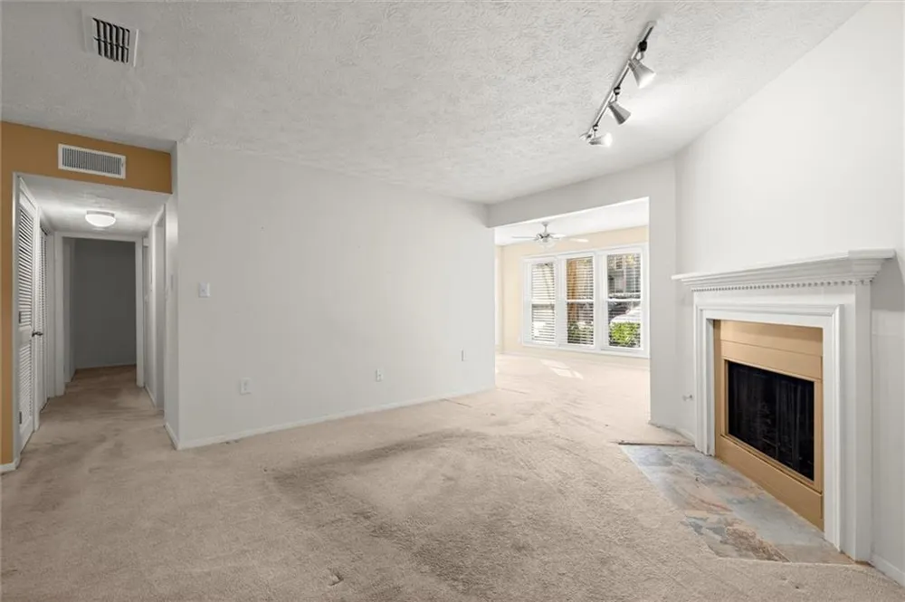 3209 Canyon Point Circle Roswell, GA 30076
