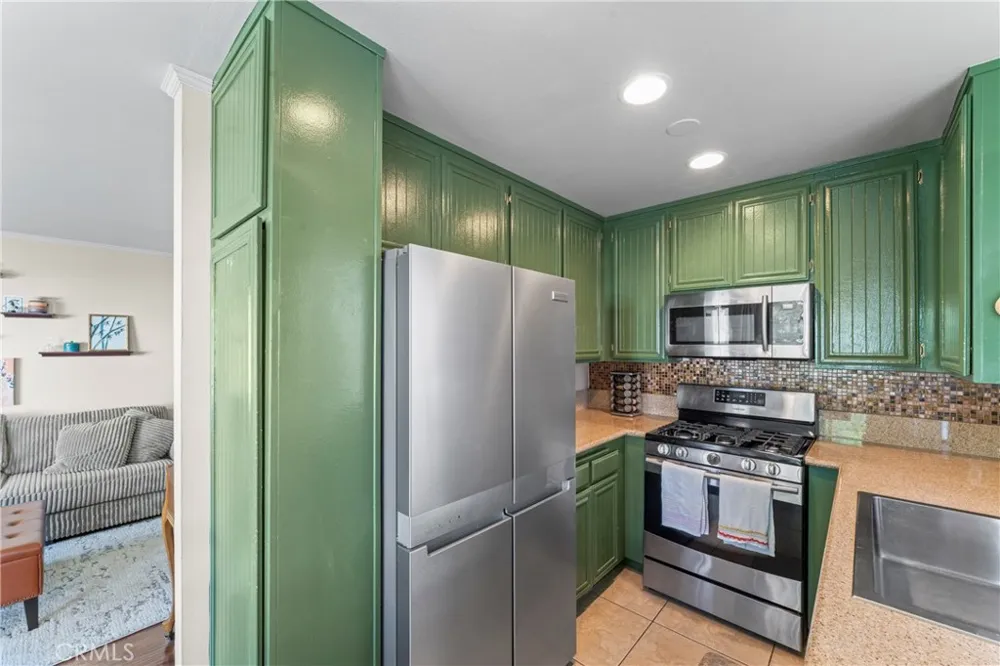 18128 Sundowner #1139 Canyon Country, CA 91387