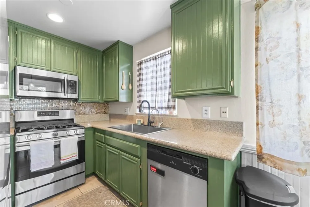 18128 Sundowner #1139 Canyon Country, CA 91387