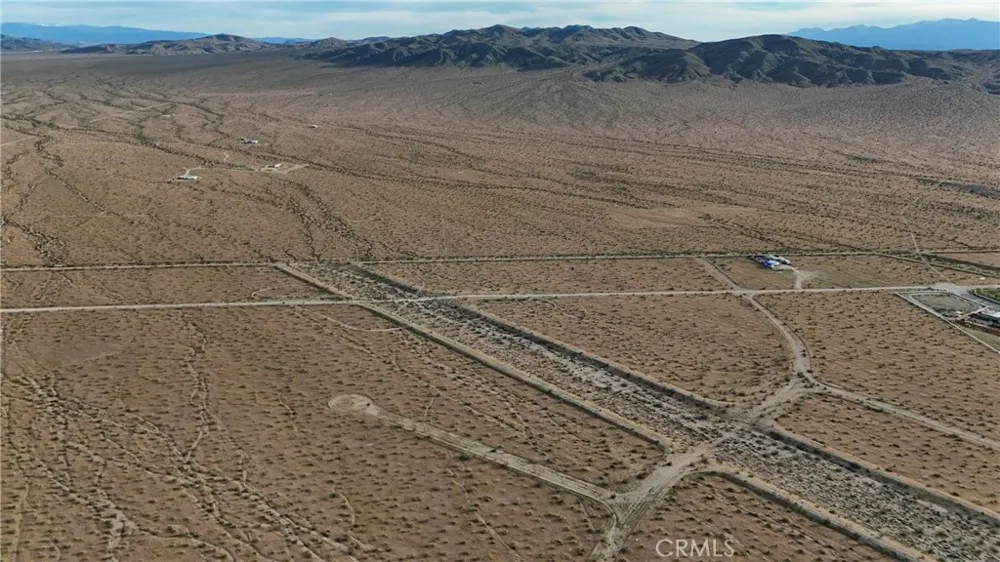 715 Corral Road Helendale, CA 92342