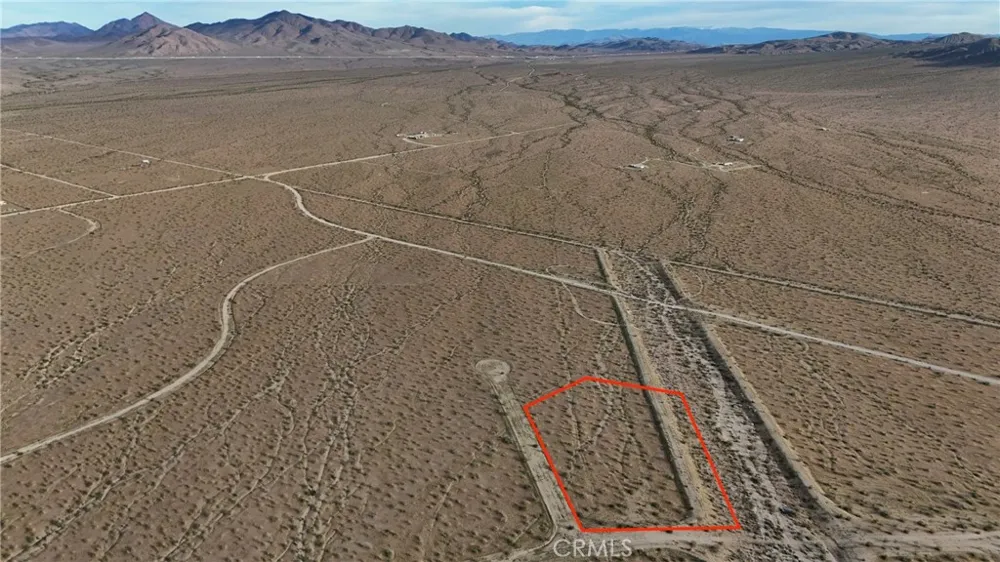 715 Corral Road Helendale, CA 92342