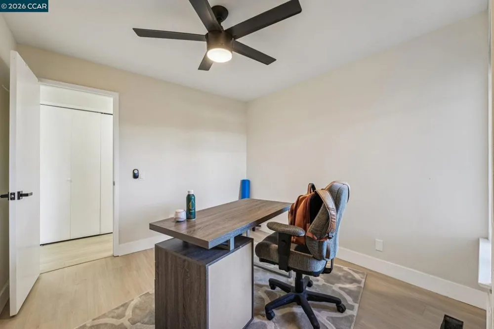 2 Lakeview Ct Novato, CA 94947