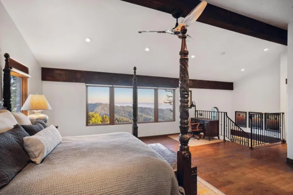 25200 Loma Prieta Avenue Los Gatos, CA 95033