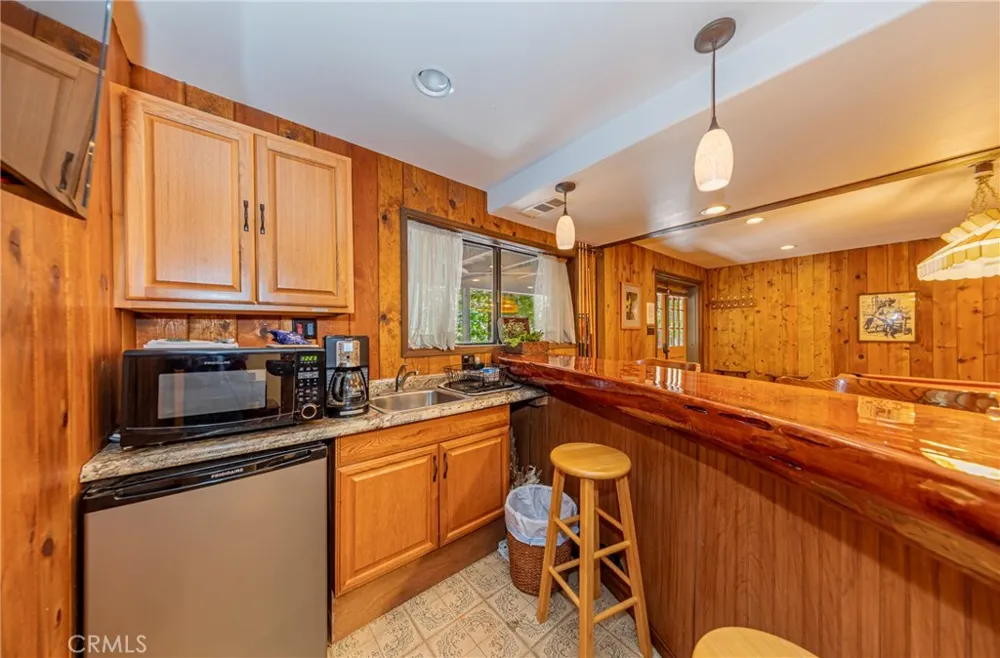 1163 Silver Tip Fish Camp, CA 93623