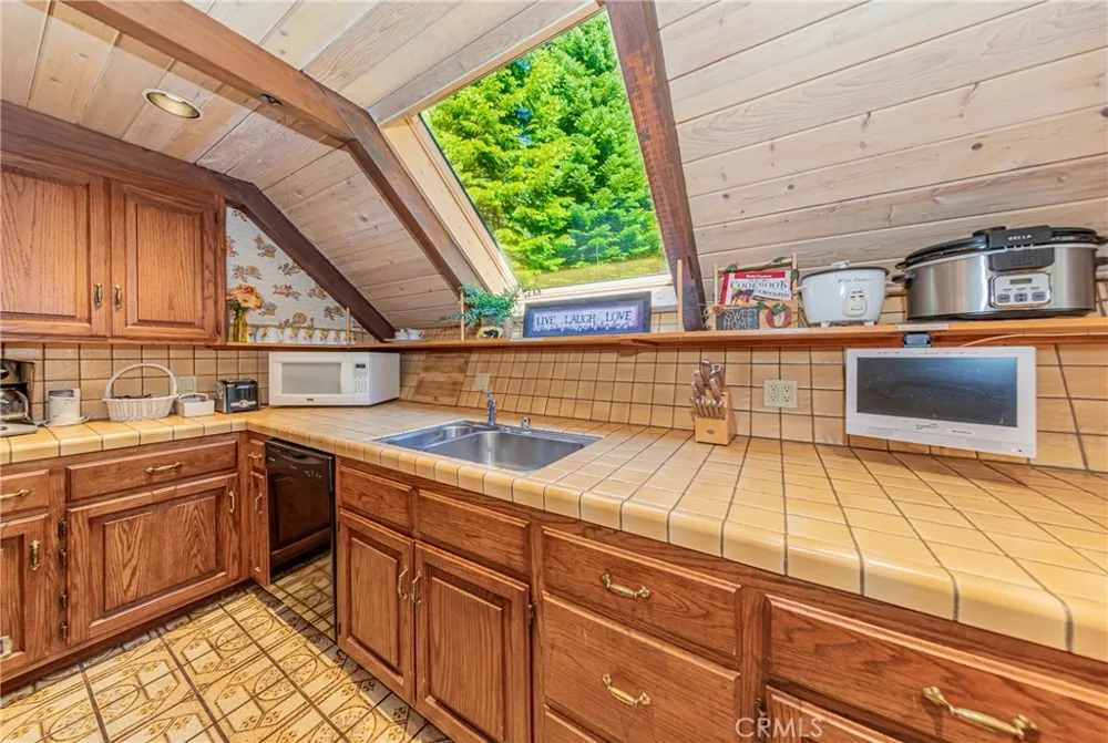 1163 Silver Tip Fish Camp, CA 93623