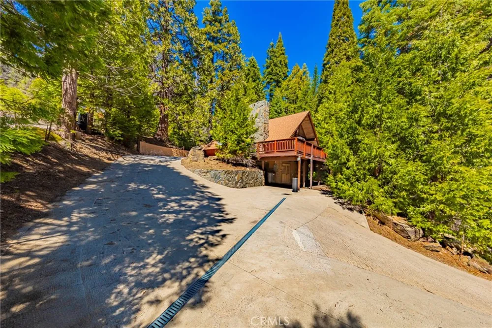 1163 Silver Tip Fish Camp, CA 93623