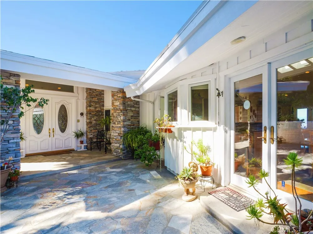 49 Saddleback Rolling Hills, CA 90274