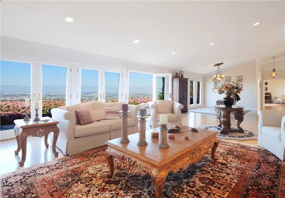49 Saddleback Rolling Hills, CA 90274