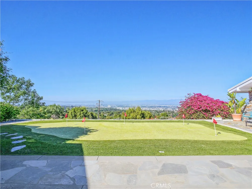 49 Saddleback Rolling Hills, CA 90274