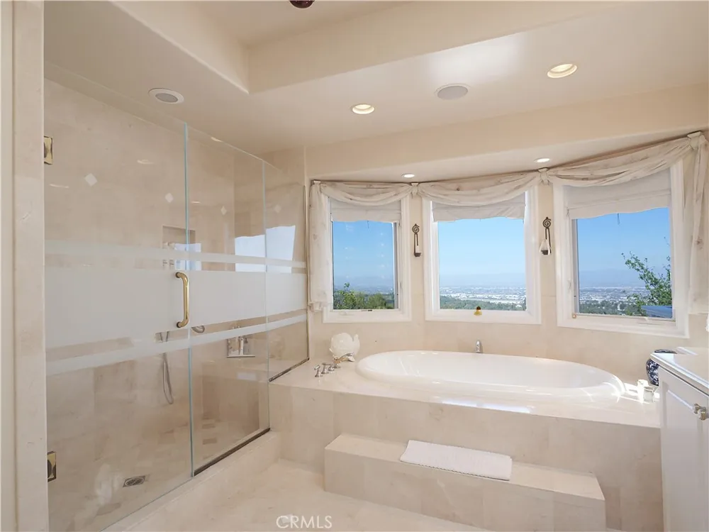 49 Saddleback Rolling Hills, CA 90274