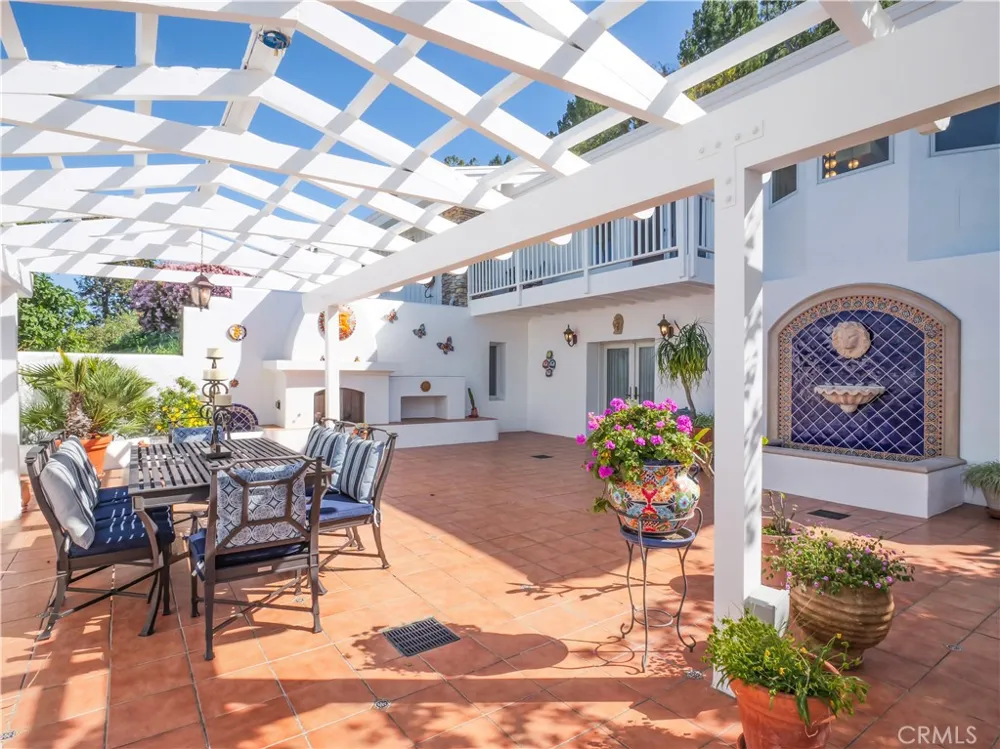 49 Saddleback Rolling Hills, CA 90274
