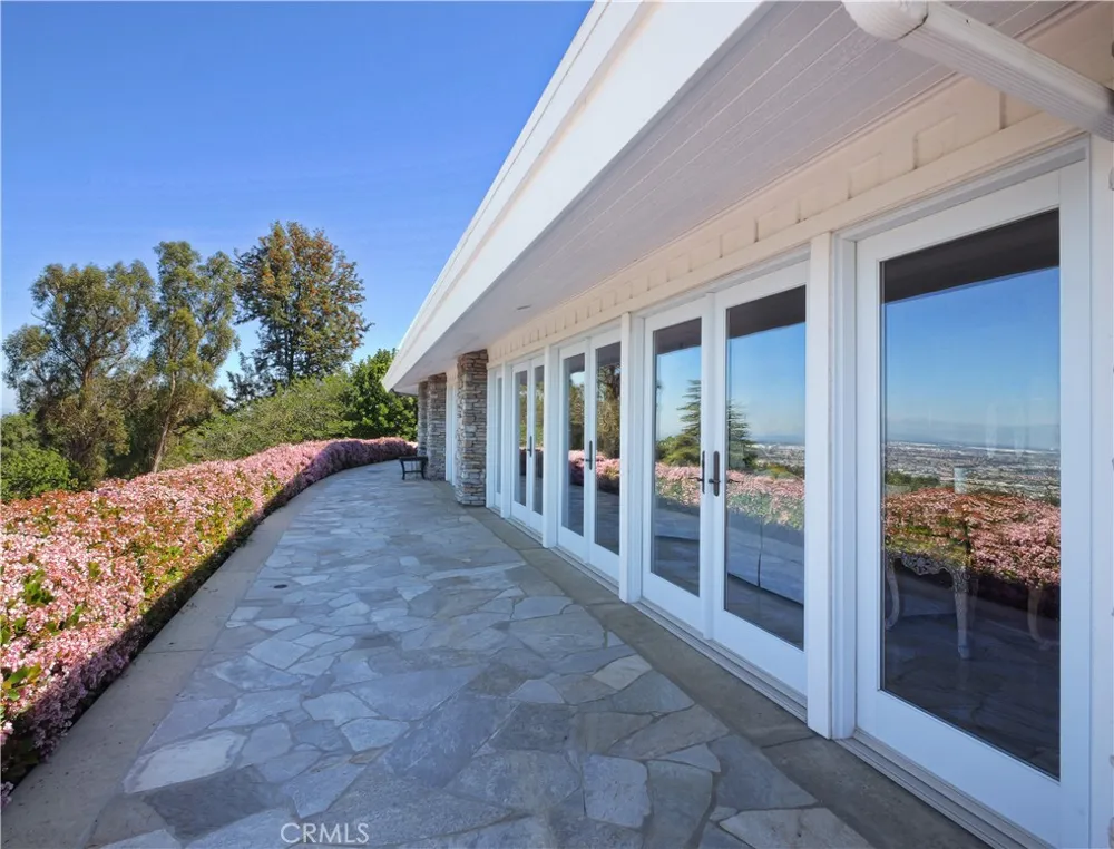 49 Saddleback Rolling Hills, CA 90274