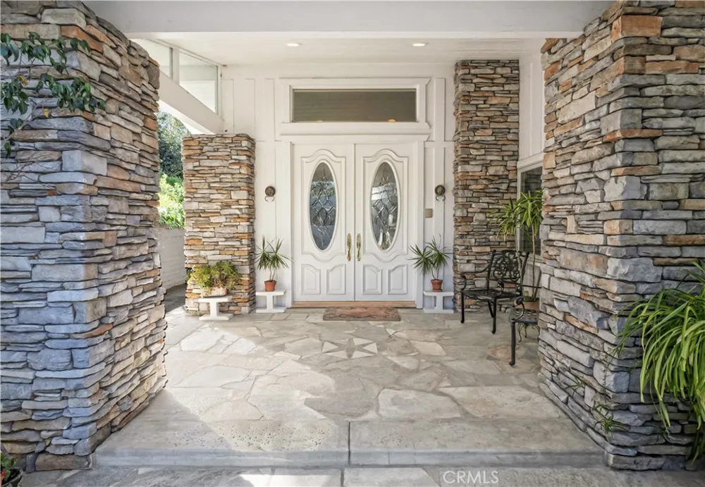 49 Saddleback Rolling Hills, CA 90274