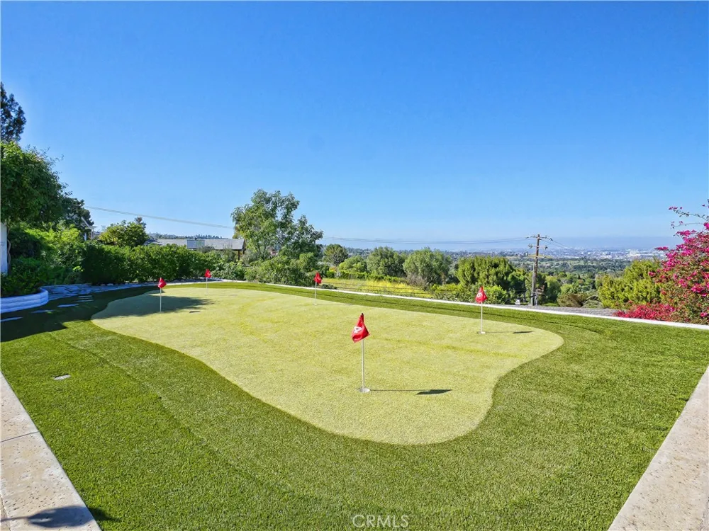 49 Saddleback Rolling Hills, CA 90274