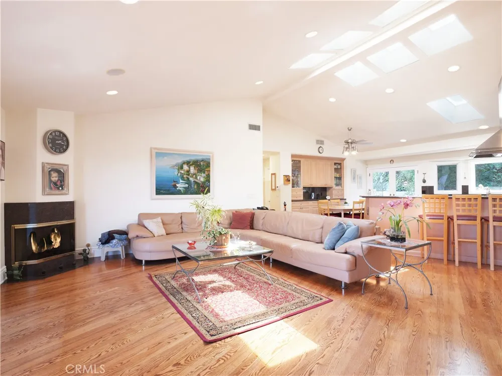 49 Saddleback Rolling Hills, CA 90274