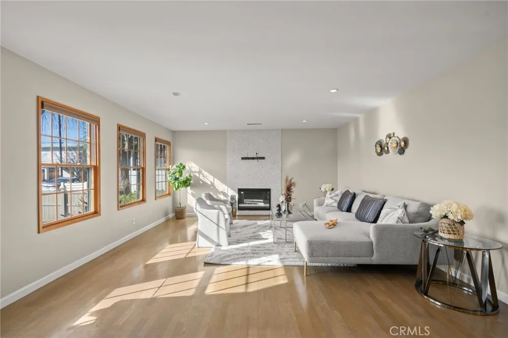 12313 Alberta Culver City, CA 90230