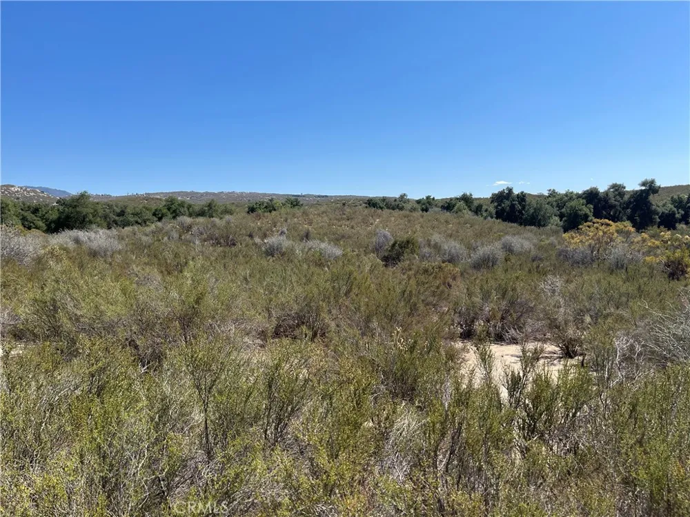 35010 Willow Creek Rd. Hemet, CA 92544