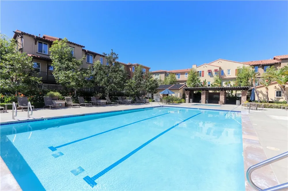 47 Aliso Ridge Loop Mission Viejo, CA 92691
