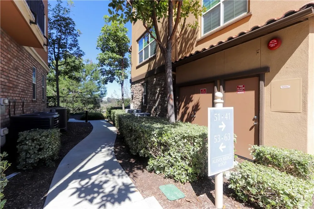 47 Aliso Ridge Loop Mission Viejo, CA 92691