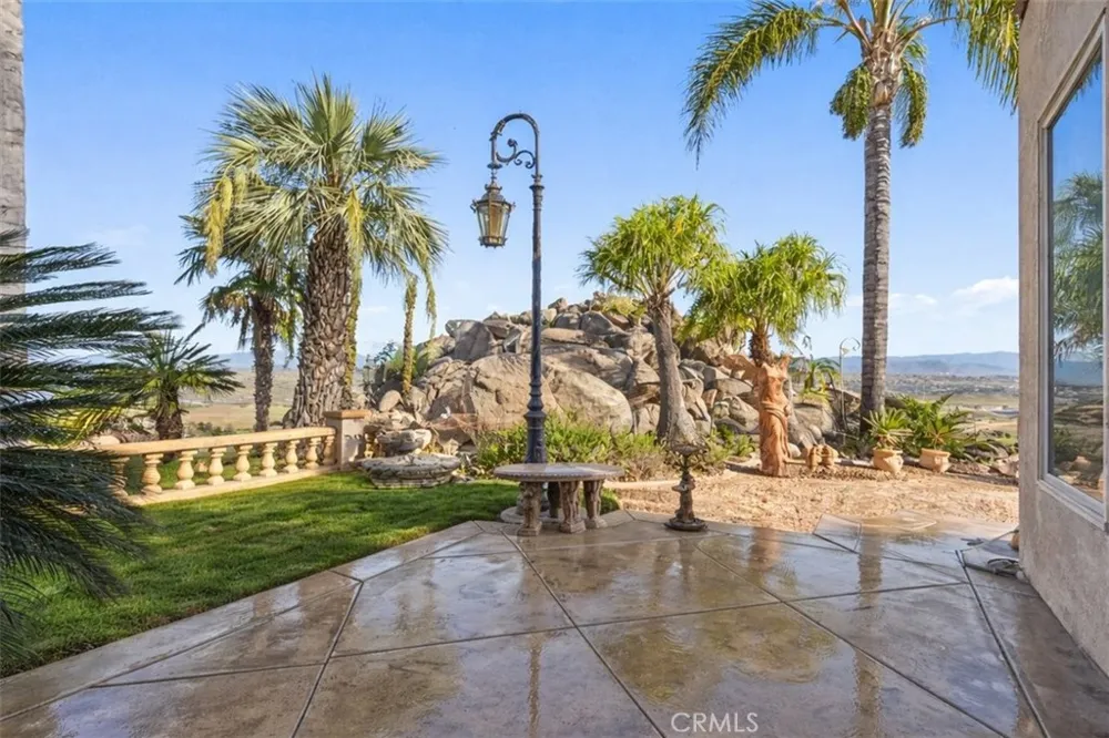 20390 Christo Court Lake Mathews, CA 92570