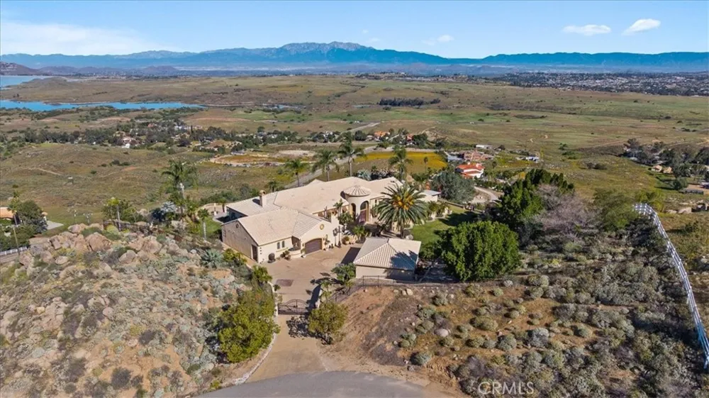 20390 Christo Court Lake Mathews, CA 92570