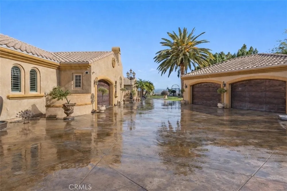 20390 Christo Court Lake Mathews, CA 92570