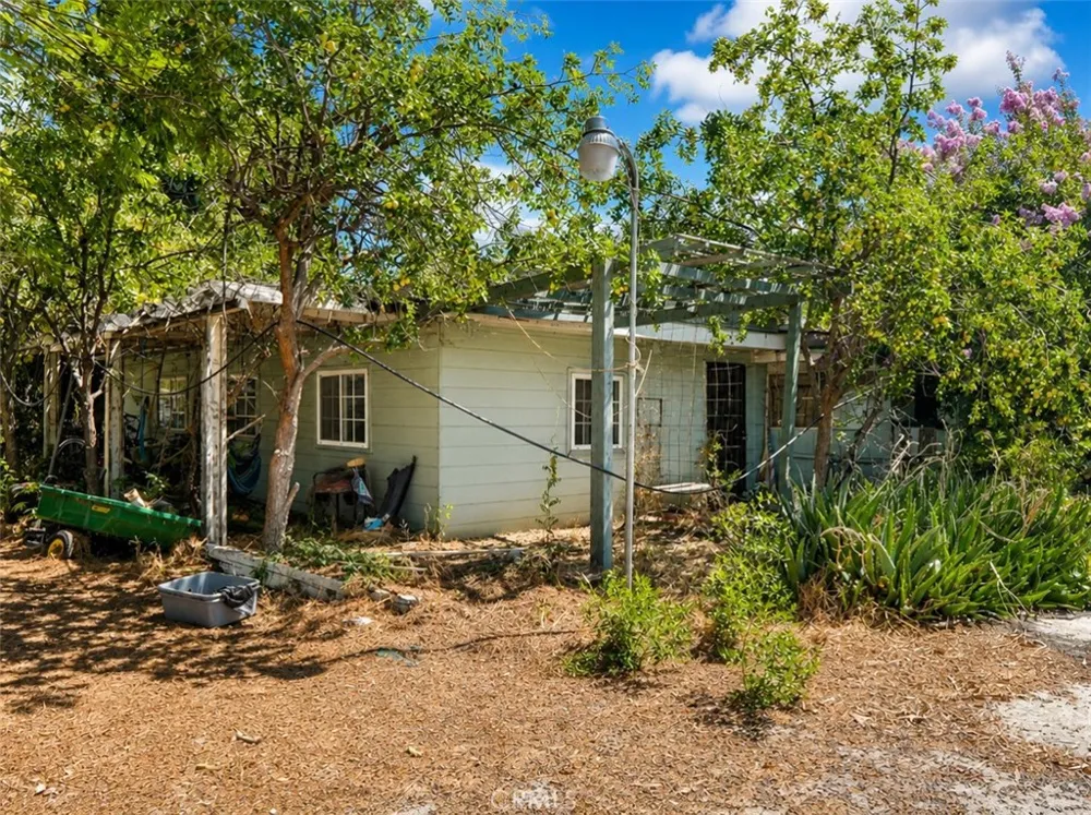 3843 Francis Avenue Chino, CA 91710