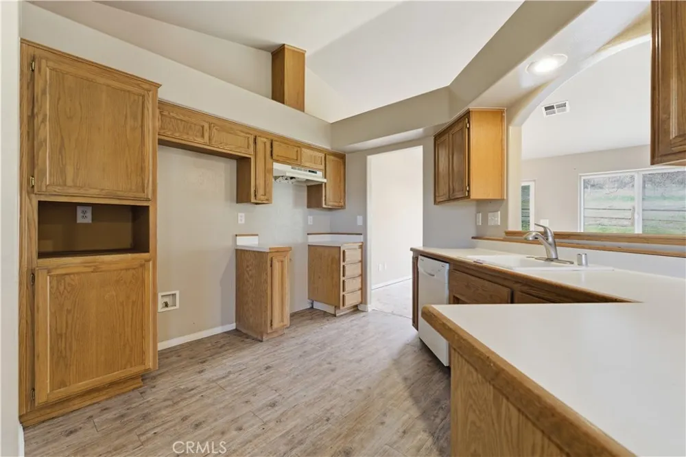 21276 White Pine #39 Tehachapi, CA 93561