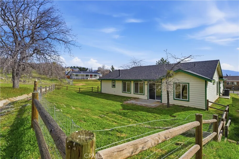 21276 White Pine #39 Tehachapi, CA 93561