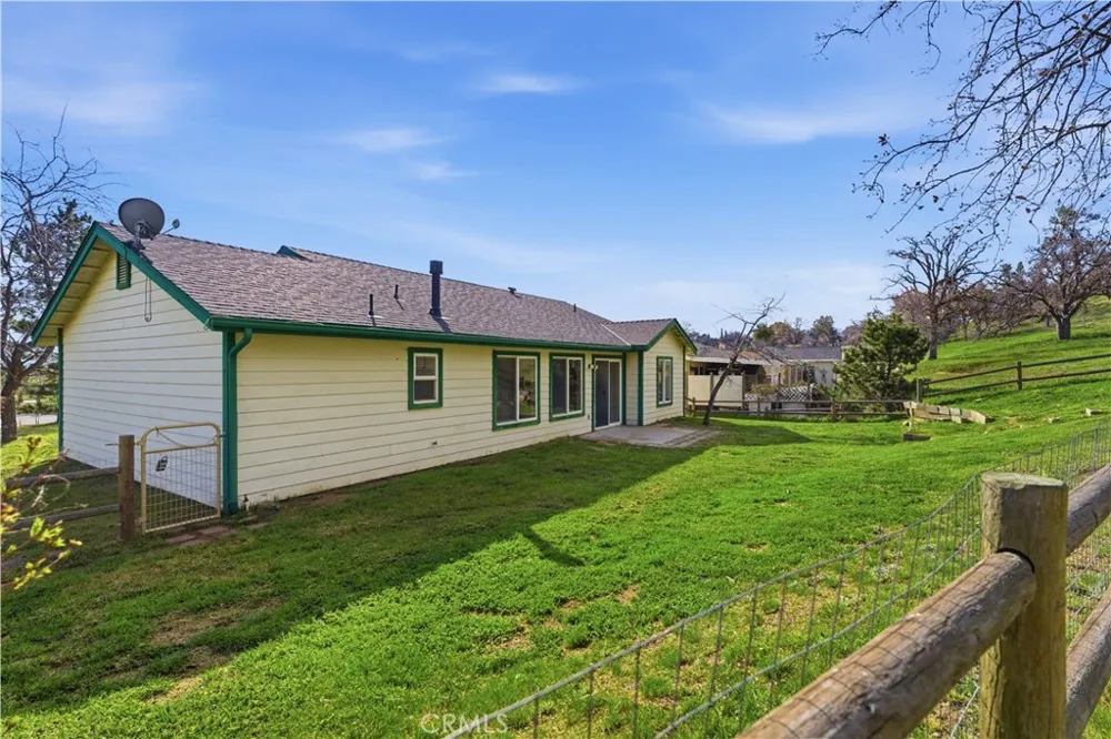21276 White Pine #39 Tehachapi, CA 93561