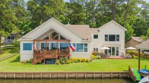 518 Whispering PIne Trail