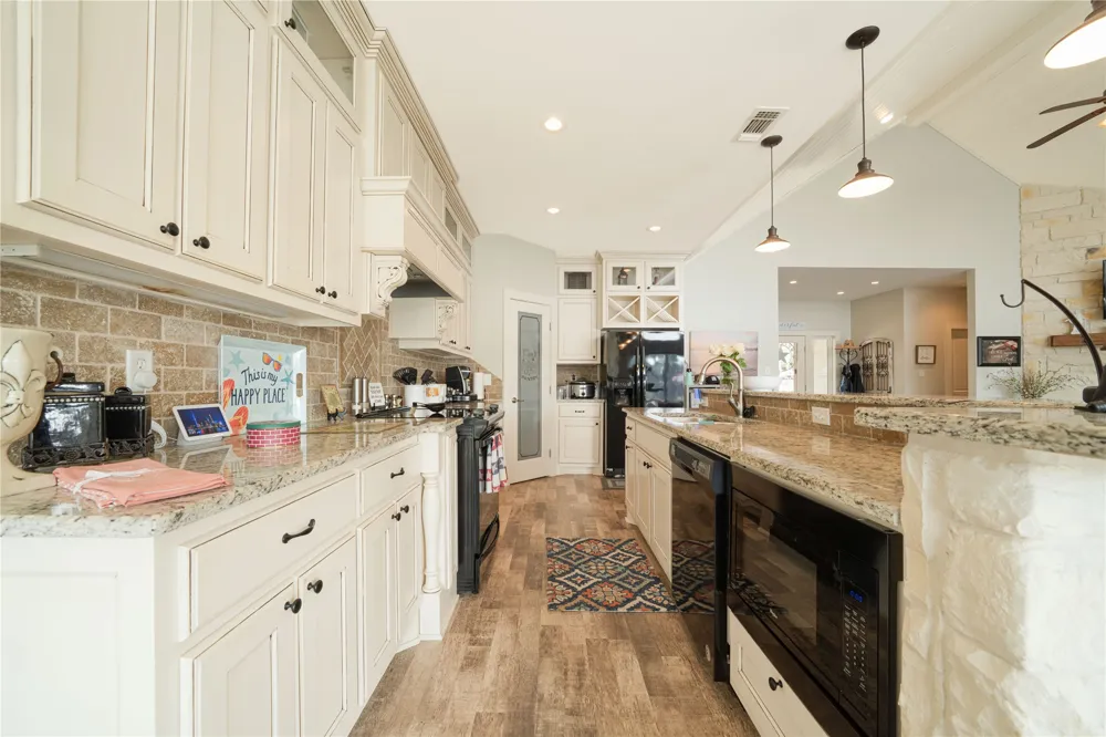518 Whispering PIne Trail Mount Vernon, TX 75494