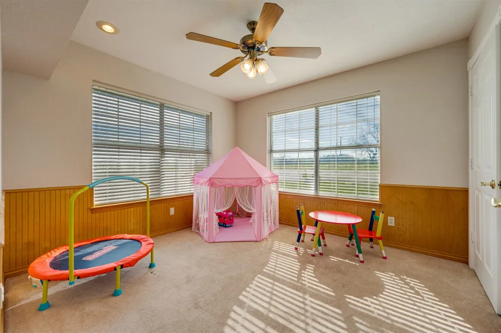 2290 County Road 27300 Honey Grove, TX 75446