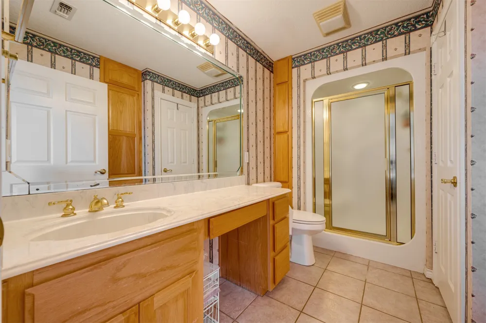 2290 County Road 27300 Honey Grove, TX 75446
