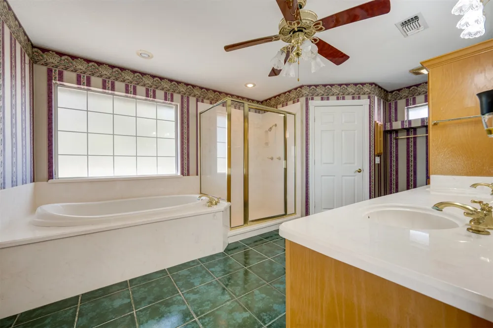 2290 County Road 27300 Honey Grove, TX 75446