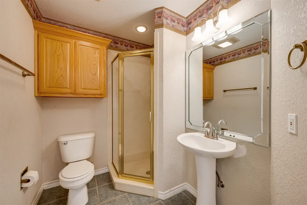 2290 County Road 27300 Honey Grove, TX 75446