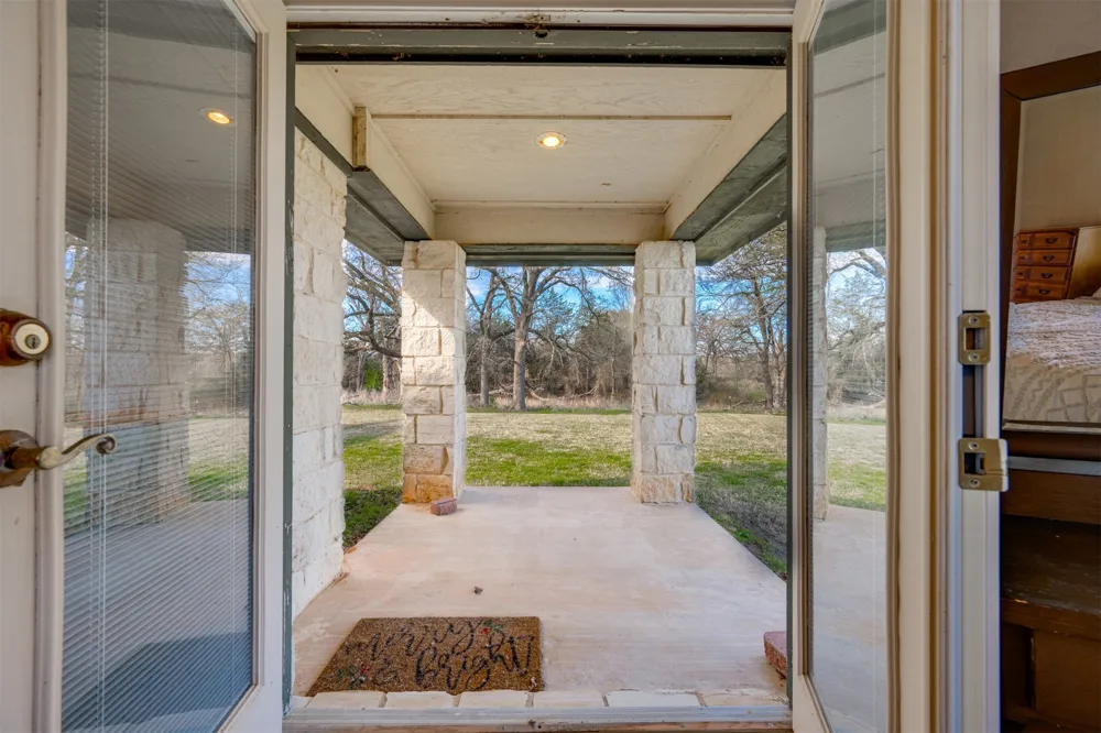 2290 County Road 27300 Honey Grove, TX 75446