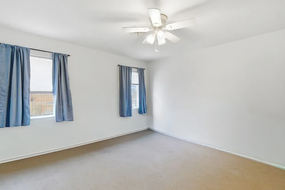 1224 Texas Street De Leon, TX 76444