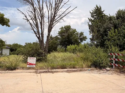 950 Bluff View Drive