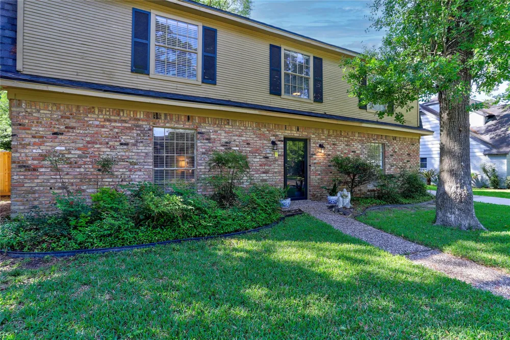 1415 Corral Drive Houston, TX 77090