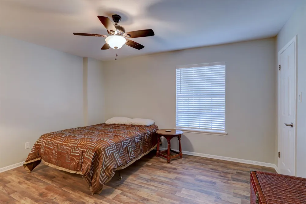 1415 Corral Drive Houston, TX 77090