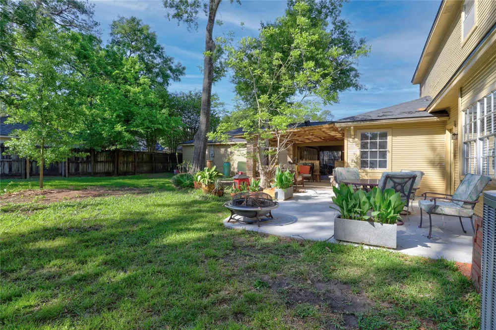 1415 Corral Drive Houston, TX 77090