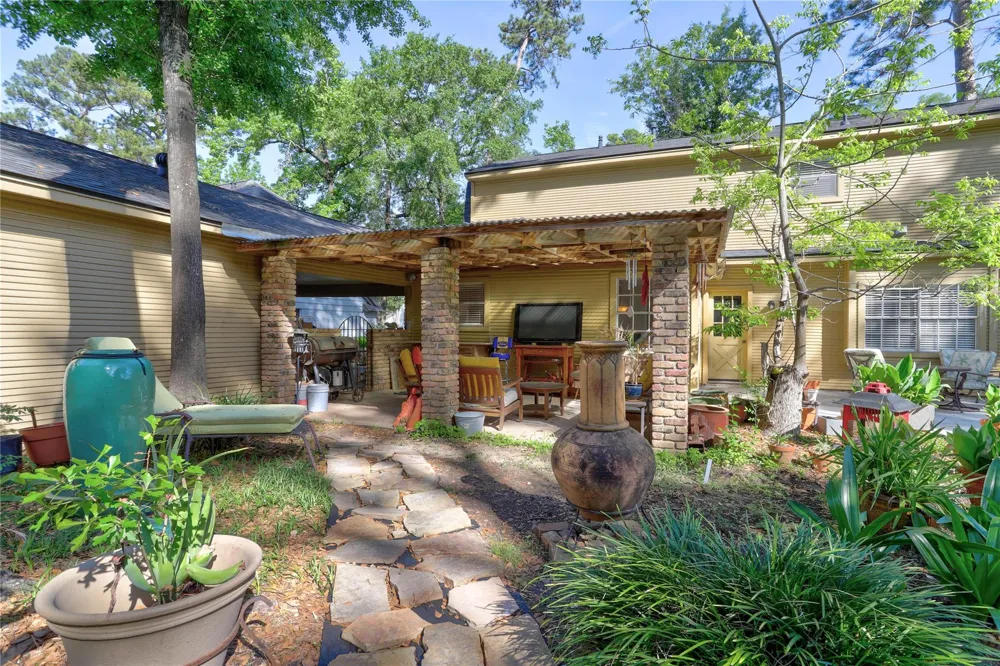 1415 Corral Drive Houston, TX 77090