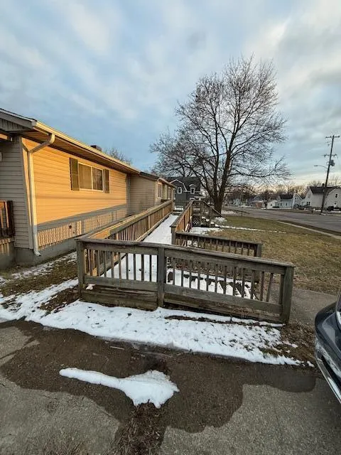 1302 Eaton Street Albion City, MI 49224