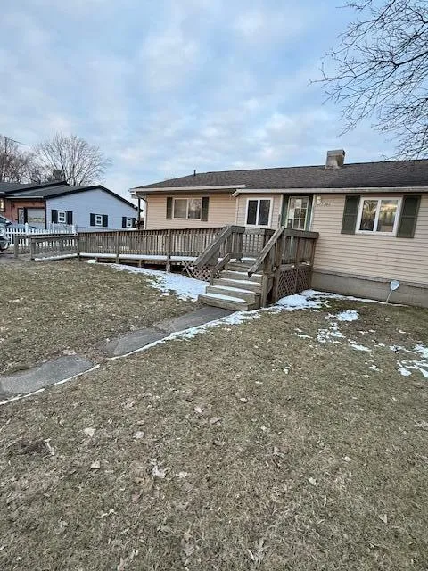 1302 Eaton Street Albion City, MI 49224